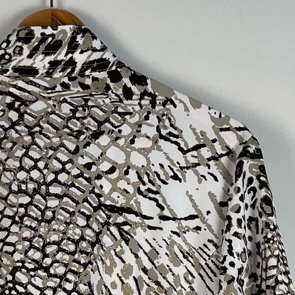 Chico's Zenergy Animal Print 3/4 Sleeve Unlined Polyester Zip Jacket Sz 2/Large - Picture 11 of 12
